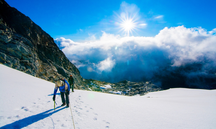 Rwenzori Mountains in Uganda & DR Congo - Climbing & Hiking Tours